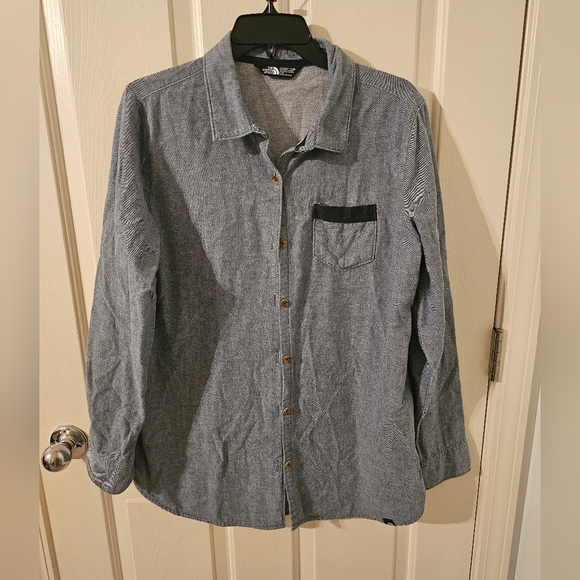 The North Face Women's Button Down Shirt Blue Size L - Picture 1 of 6